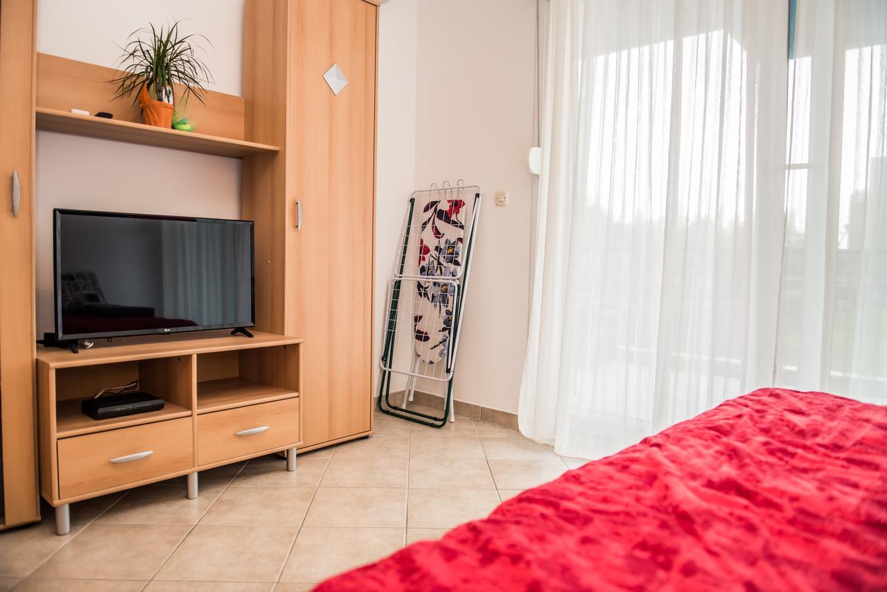 Ferienwohnung Studio Jere Near Sea Split Exterior foto